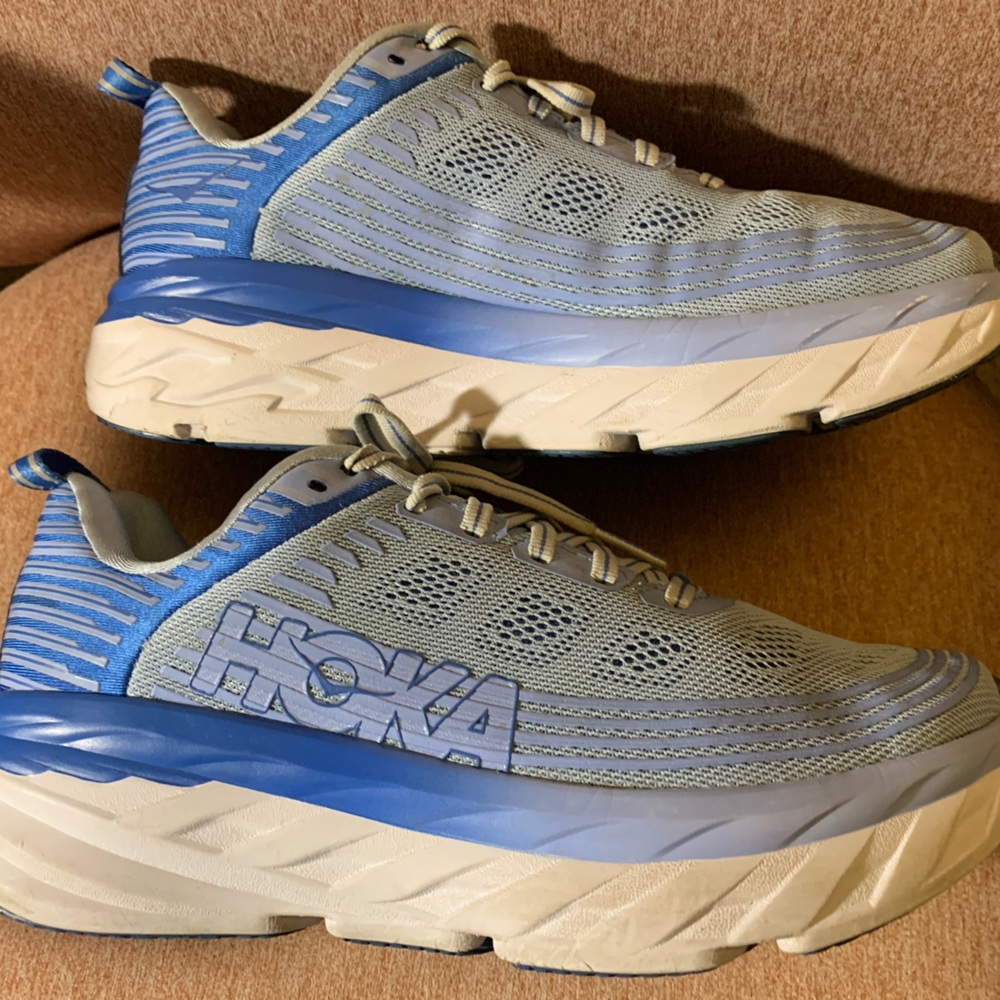 HOKA BONDI 6 size 7.5